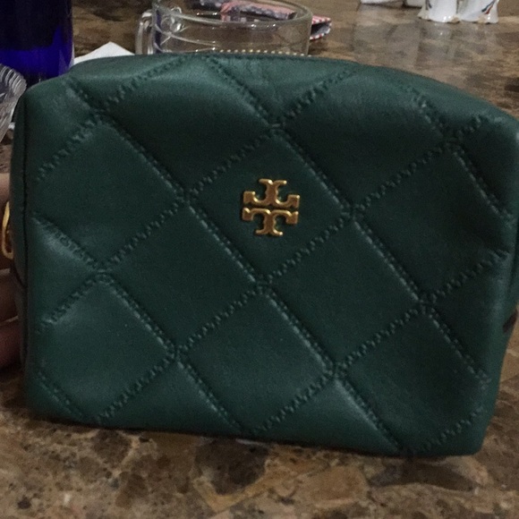 Authentic Tory Burch change bag - Picture 1 of 3
